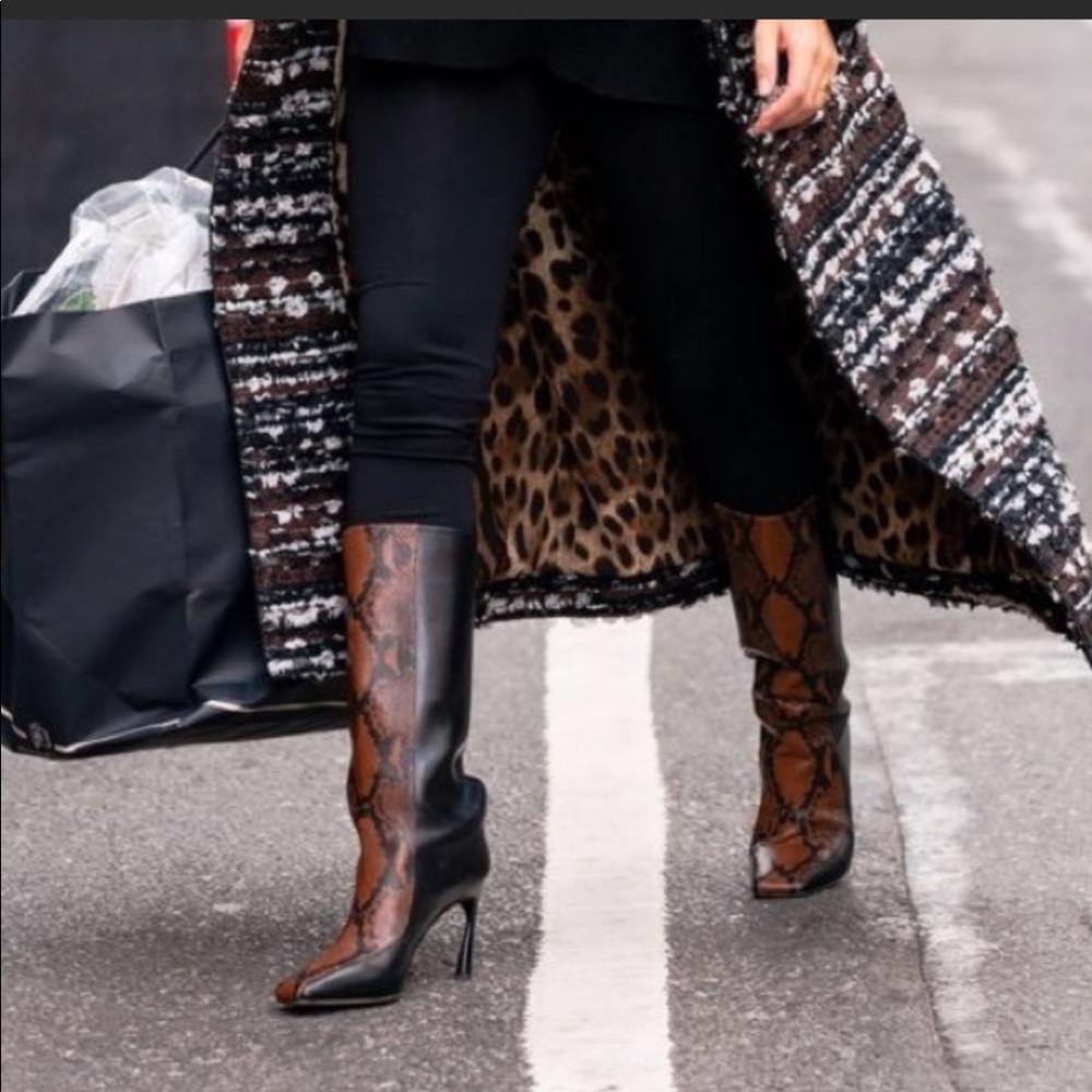 Jimmy Choo Mabyn 85 Snake-Embossed Leather Boot SZ 40 NWT